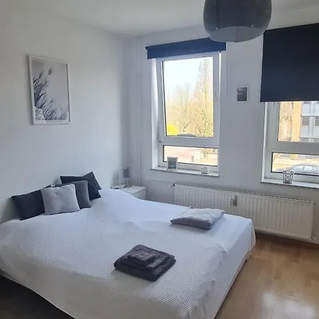 Apartment In Universitaets-Naehe - Bus Und Parken Vor Der Tuer Kronshagen Room photo