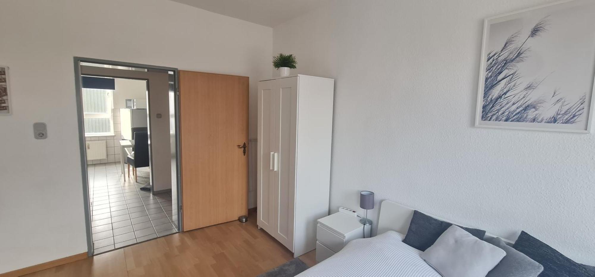 Apartment In Universitaets-naehe - Bus Und Parken Vor Der Tuer